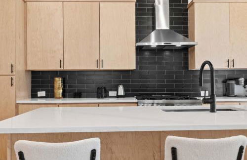 Rainey St Retreat - Cowboy Pool & Urban Chic - Foto 18