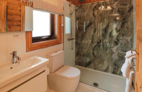 Baysdale Lodge 5 - Photo 13