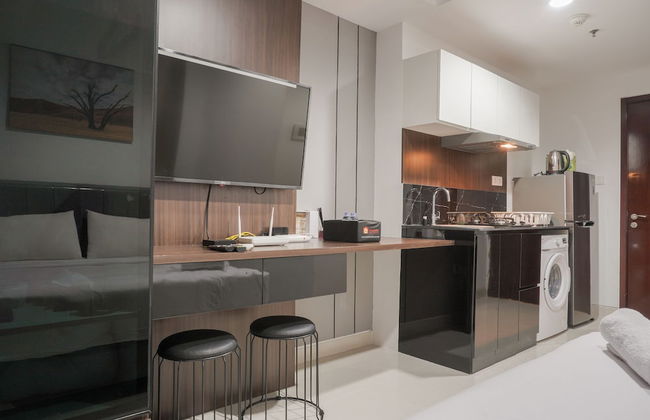 Nice And Comfort Studio At West Vista Apartment - Photo 12