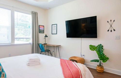 The Prairie Suite Newly Built Upscale Central - Photo 18