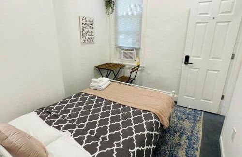 Oui on Ludlow - Entire House and Private Rooms in University City - Foto 1