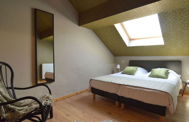 Gorgeous Holiday Home in Waimes With In-house Theatre & Pool - Photo 3