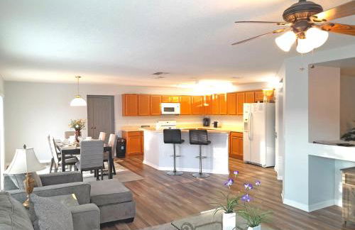 Private pool villa with game room close to theme parks! - Foto 10