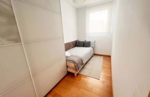 Beach & Culture Barcelona Port Forum Penthouse Apartment - Photo 18