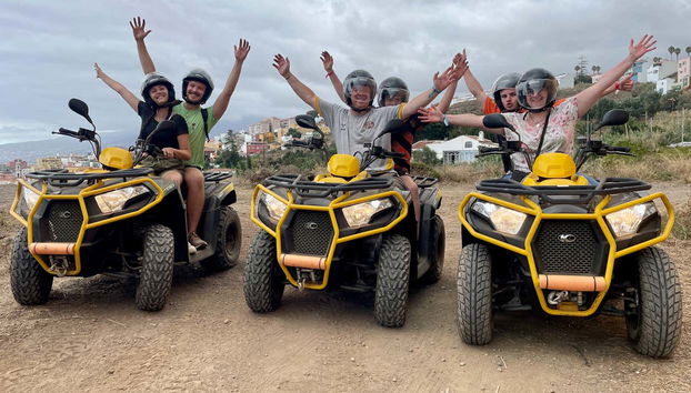 Disfrutando del tour en quad por el norte de Tenerife