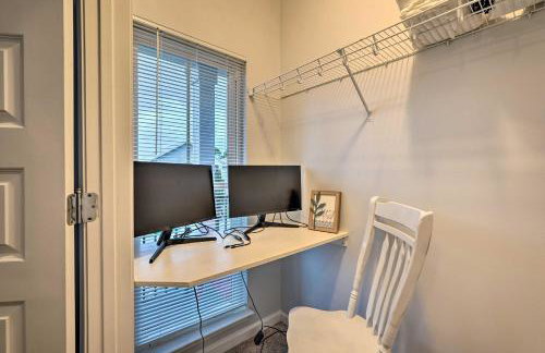 Modern PCB Home with Private Yard and Pool Access - Foto 26