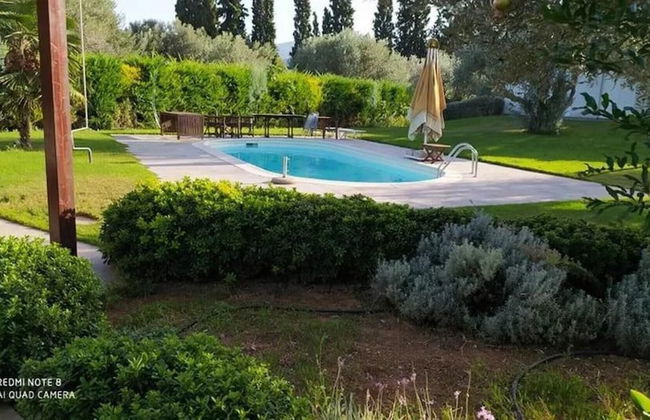 Luxurious 6 Bedroom Villa In a Great Location - Foto 26