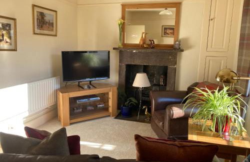 Courtyard Apartment - Photo 20