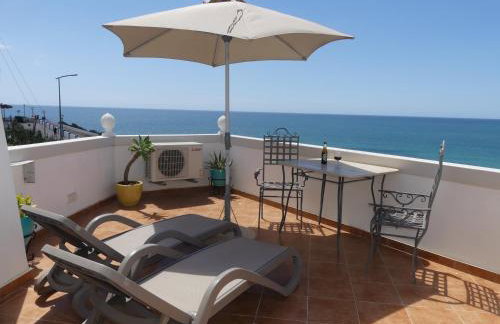 Ocean View Terrace, The Best Sea View, in front of Carvoeiro beach - Foto 11