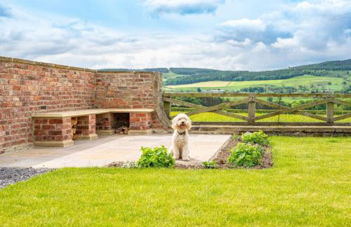 Hollins Farmhouse - Photo 31