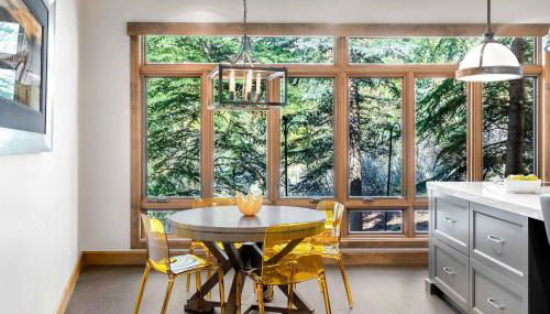 Golden Park City Getaway - Private Hot Tub Home Theater - Foto 3