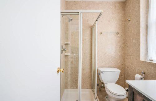 26A-2 Spacious brand new Fully Furnished 2-Bedroom in Prime Murray Hill Move-In Ready - Foto 21