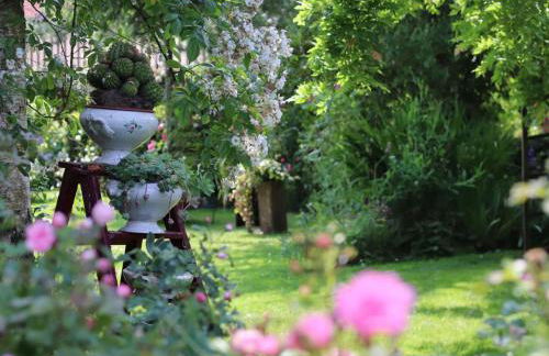 Maison historique du 15ème siècle avec jardin à La Carneille - FR-1-497-135 - Foto 31