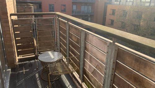 2 Bed Flat - Sleeps 6 - Parking - Wifi - Foto 3