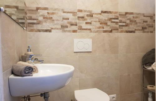 Casa Gianna, Bellissimo Monolocale nel centro storico de Badalucco, 10km dal mare - Foto 9