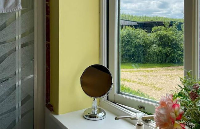 Sunshine Annex-double Bed,ensuite, Lounge, Kitchen - Foto 6