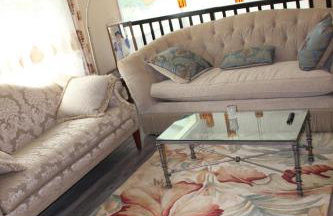 Bright 3 bedroom home with full kitchen, fenced backyard, sports court and free parking - Foto 2