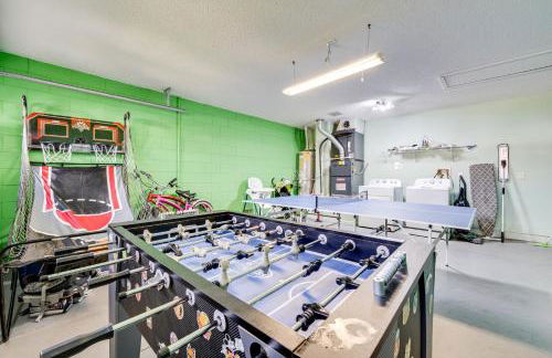 4 Mi to Disney Family Getaway with Game Room! - Foto 24