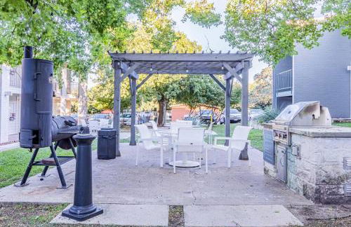 SoCo Chic Apartment Suites Close to Downtown - Foto 13