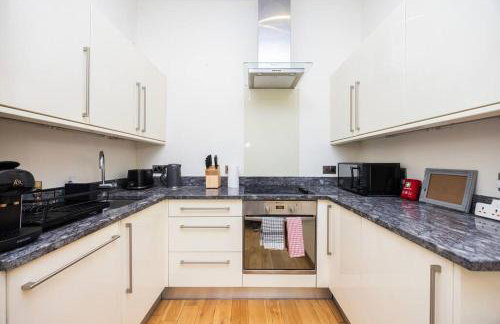 Comfy 2-Bed Flat On Upper St - Next To Tube - Foto 7