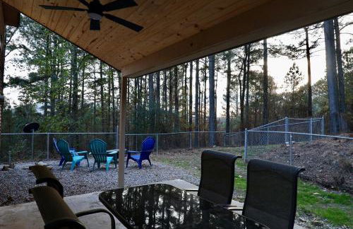 Hidden Hillside Retreat - A Secluded Modern Cabin - Foto 38