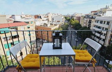 Premium refurbished apartment in Barcelona city center - Photo 7