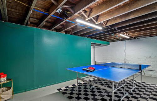 Hot Tub Ping Pong Sleeps 9 Retro Fun - Foto 5