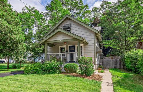 Walk to Fox River Grove Train Station and Hot Tub! - Foto 2