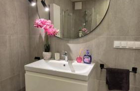 Towarowa 39 New York Apartment, free parking, air-conditioning, self check-in 24h - Photo 40