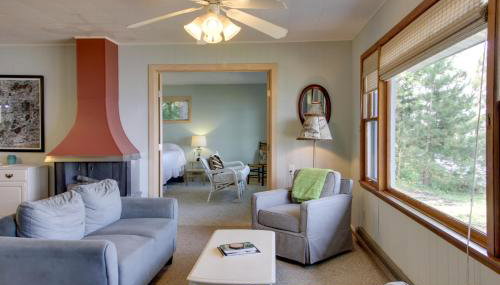 Pelican Lake Cabin Private Beach and Scenic Sunsets - Foto 5