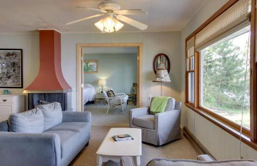 Pelican Lake Cabin Private Beach and Scenic Sunsets - Foto 5