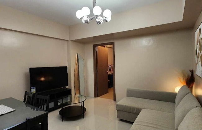 1 Bed Apartment - Sleeps 7 - Pool & Wifi - Photo 13