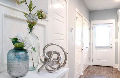 Bright Townhouse Downtown Lake Charles - Foto 14