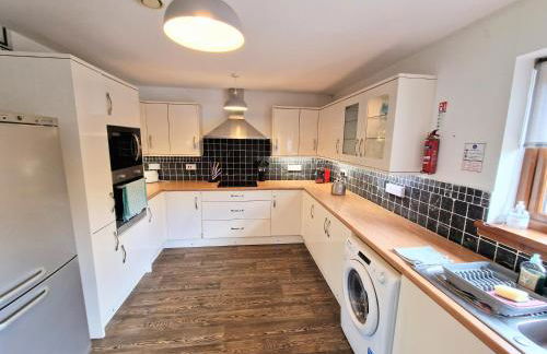 Lbtie Lodge with Two Private Hot Tubs - Fife - Loch Leven - Lomond Hills - Photo 36