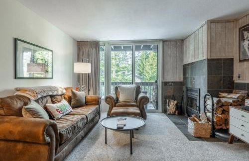 Crestview #3 bldg C 1 Bedroom plus Den / 2 Bathroom, close to town shuttle and short walk to village - Foto 2