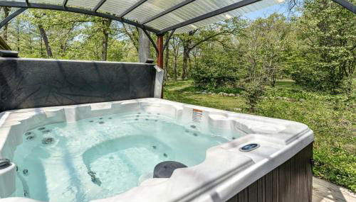 Dog-Friendly Nature Escape with Hot Tub and Fire Pit - Foto 3