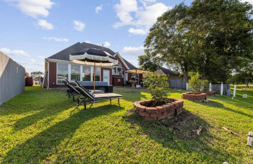 Golf-Side Luxe Escape Sleeps 13 Hot Tub & Theater - Foto 36