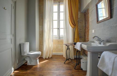 Le Prieuré "Péridoors" - Élégance, Histoire & Jacuzzi - Foto 7