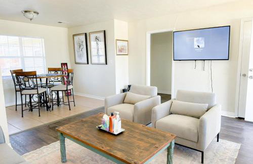 2BR Apt 5 mins OKC Zoo Monthly 20 Off #TA - Foto 2