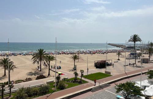 Apartamento 1ª Línea de Playa - Con Piscina y Parking - Photo 1