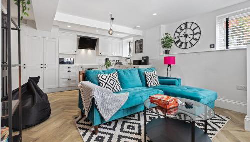 3b Roman View, Beautifully appointed, apartment with 2 en-suite bedrooms in great Roundhay location, Netflix, off street parking & EV charging - Foto 2