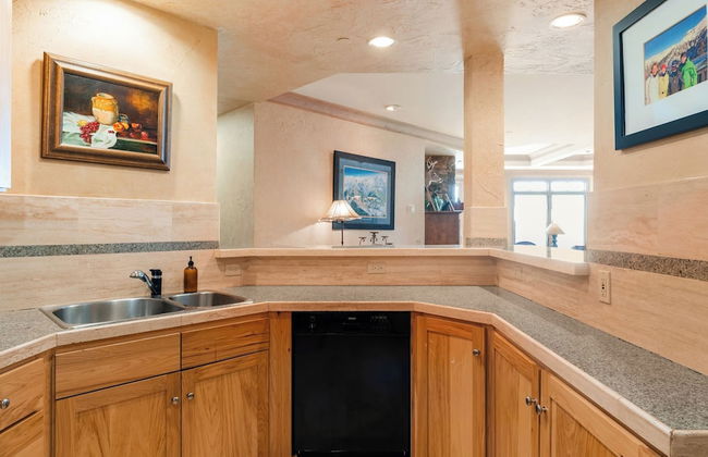 Centrum 302 by Avantstay Gorgeous Condo w/ Great Views & Steps Away From Ski Runs! - Foto 17