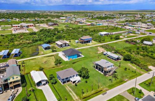 Cozy and charming getaway with deck, close to beach - Foto 35