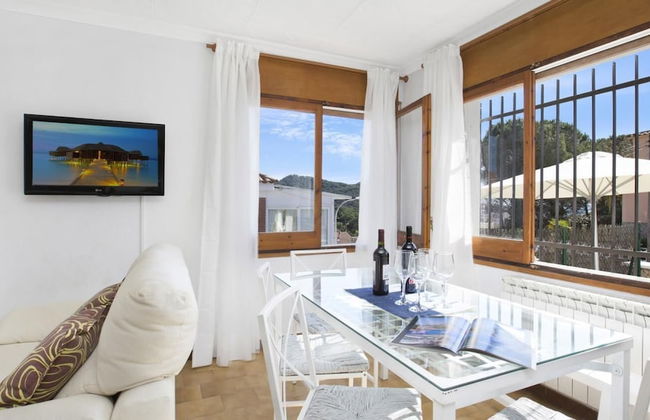 Tensi in Blanes With 5 Bedrooms and 2 Bathrooms - Photo 6