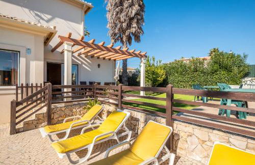 Villa Cordeiro - Heated Pool - Free wi-fi - Air Con - Foto 26