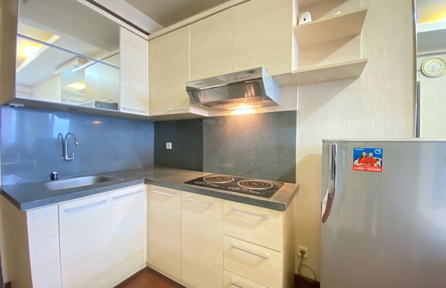 Cozy And Spacious 2Br At Suites @Metro Apartment - Photo 8