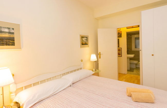 3 bedroom Apartment in Barcelona - Photo 11