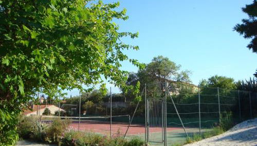Leucate,cadre arboré,ombragé,sous les cyprès - Foto 3