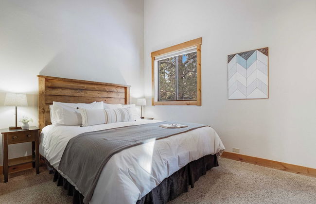 Arroyo by Avantstay Peaceful Mountain Townhouse w/ Large Private Balcony - Photo 3