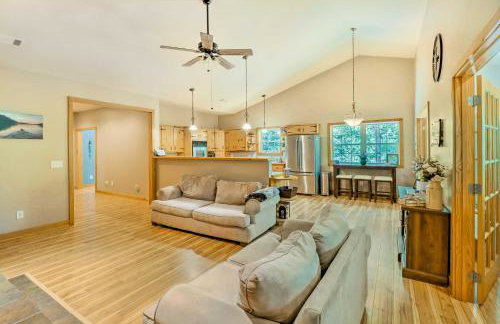 Heber Springs Family Lake House Fire Pit and Decks - Foto 7